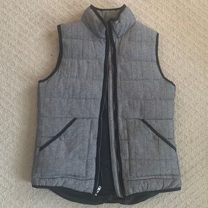 Womens Vest - black and white